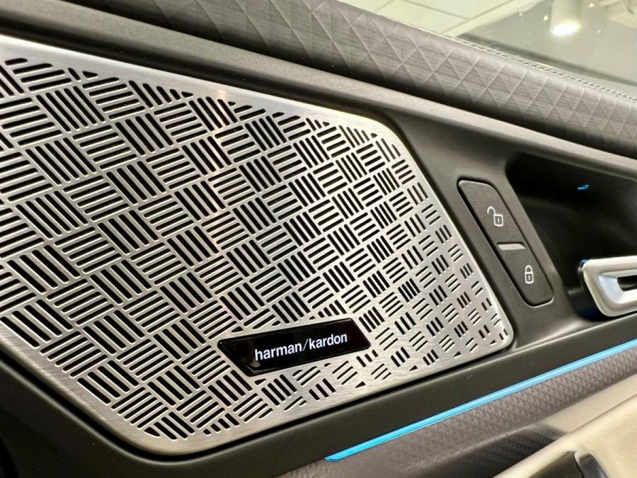 iX2 xDrive30 M Sport - Image 9